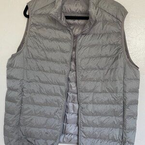 BRAND NEW Uniqlo Men's Puffer Vest